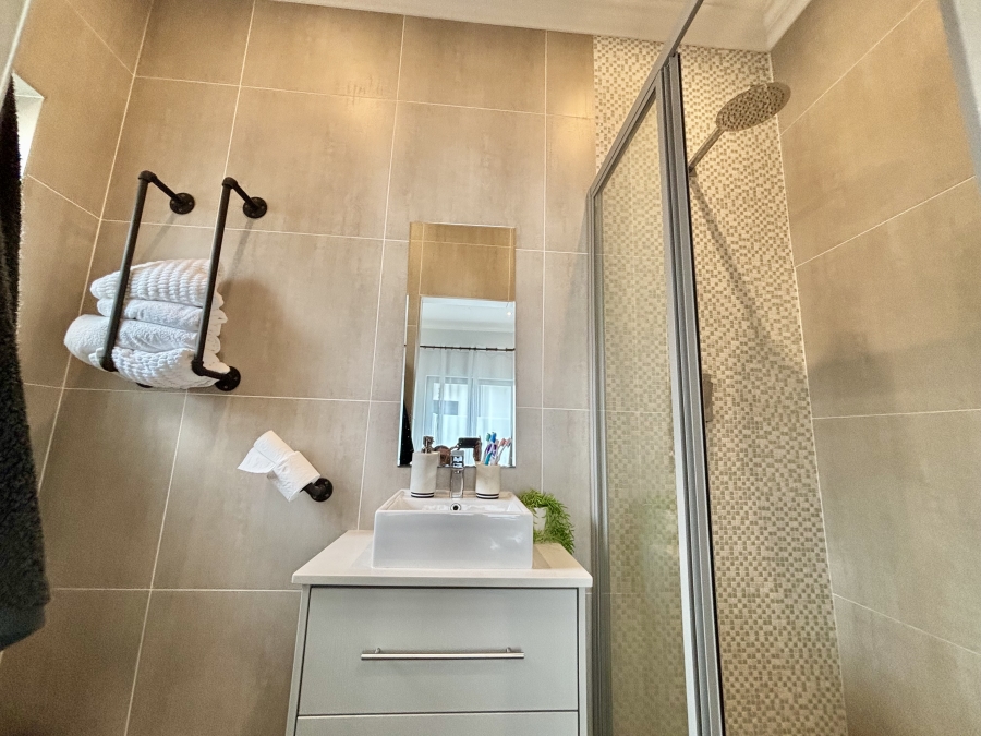 3 Bedroom Property for Sale in Sandown Western Cape
